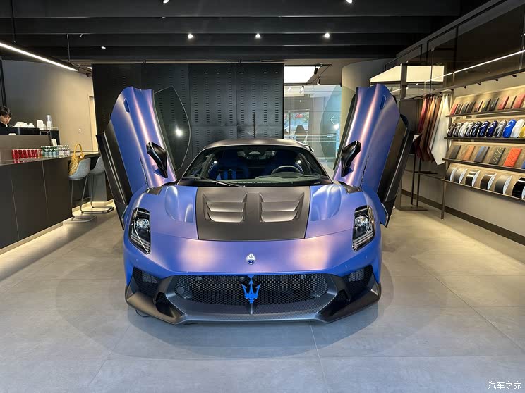 超级“海神”！玛莎拉蒂MC20 GT2 Stradale/MC20 Icona国内亮相