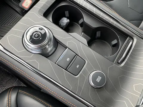 中年人选越野车这事儿