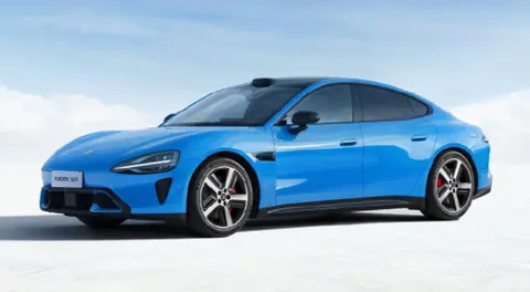 小米新一代SU7安全配置公布：全系标配三重冗余车门把手等